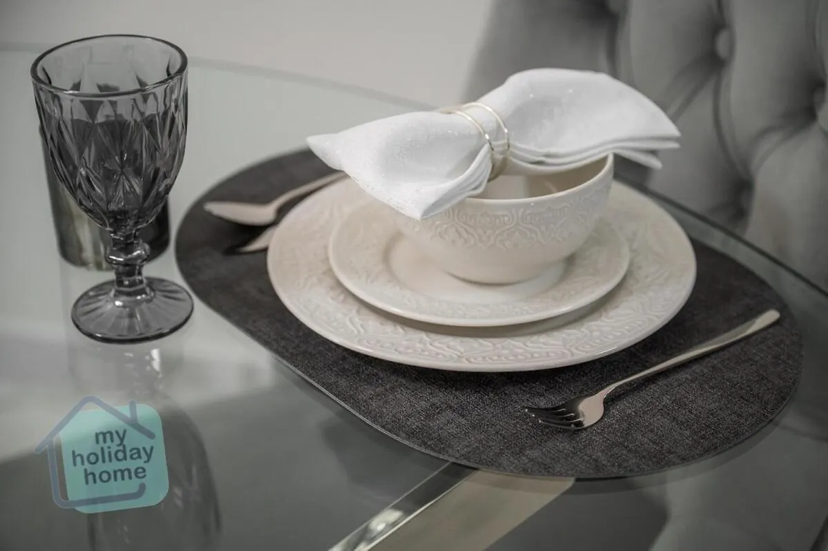 Beautiful Brand Newly Furnished 1Br Apartment Ras al-Khaimah
