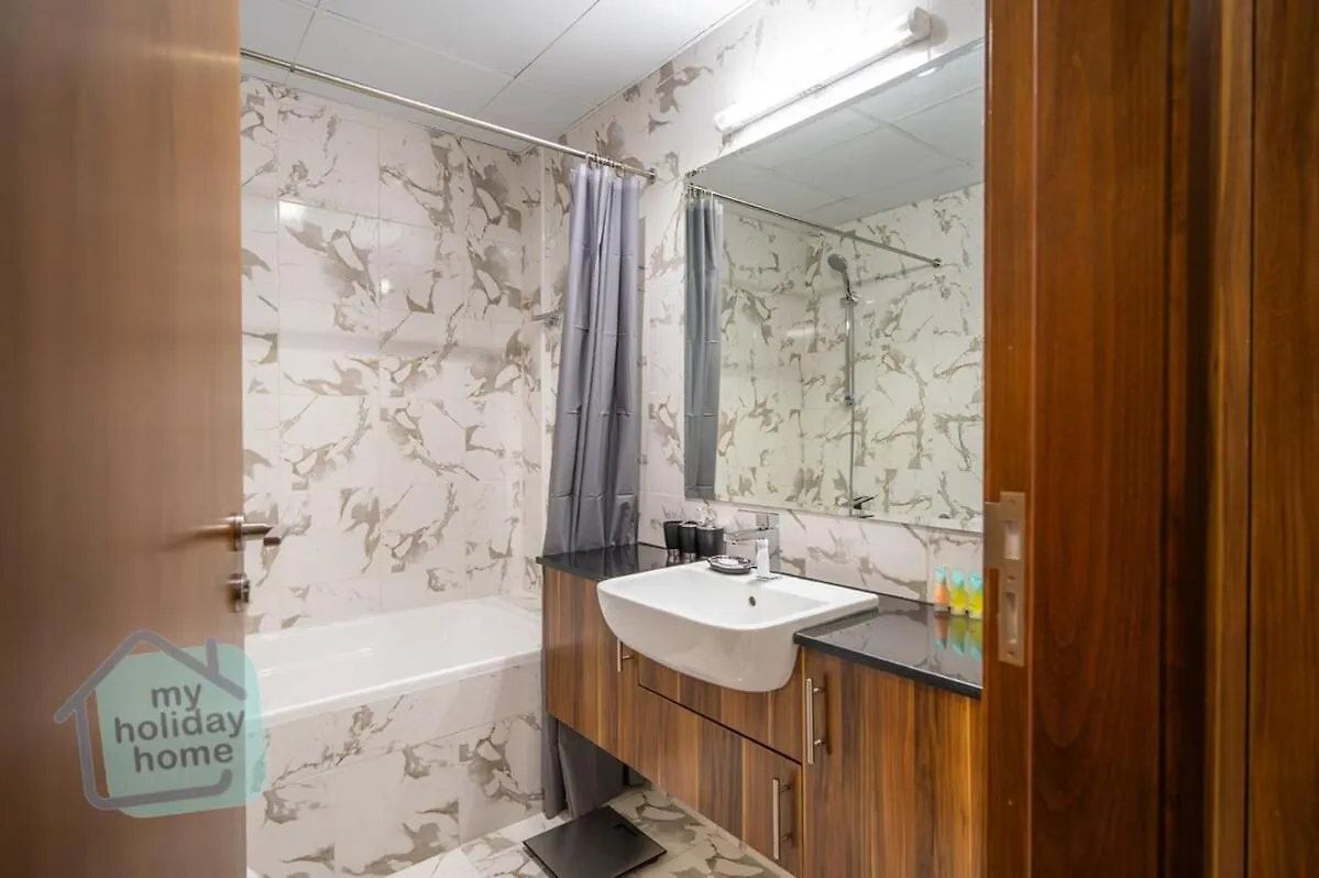 Beautiful Brand Newly Furnished 1Br Apartment Ras al-Khaimah